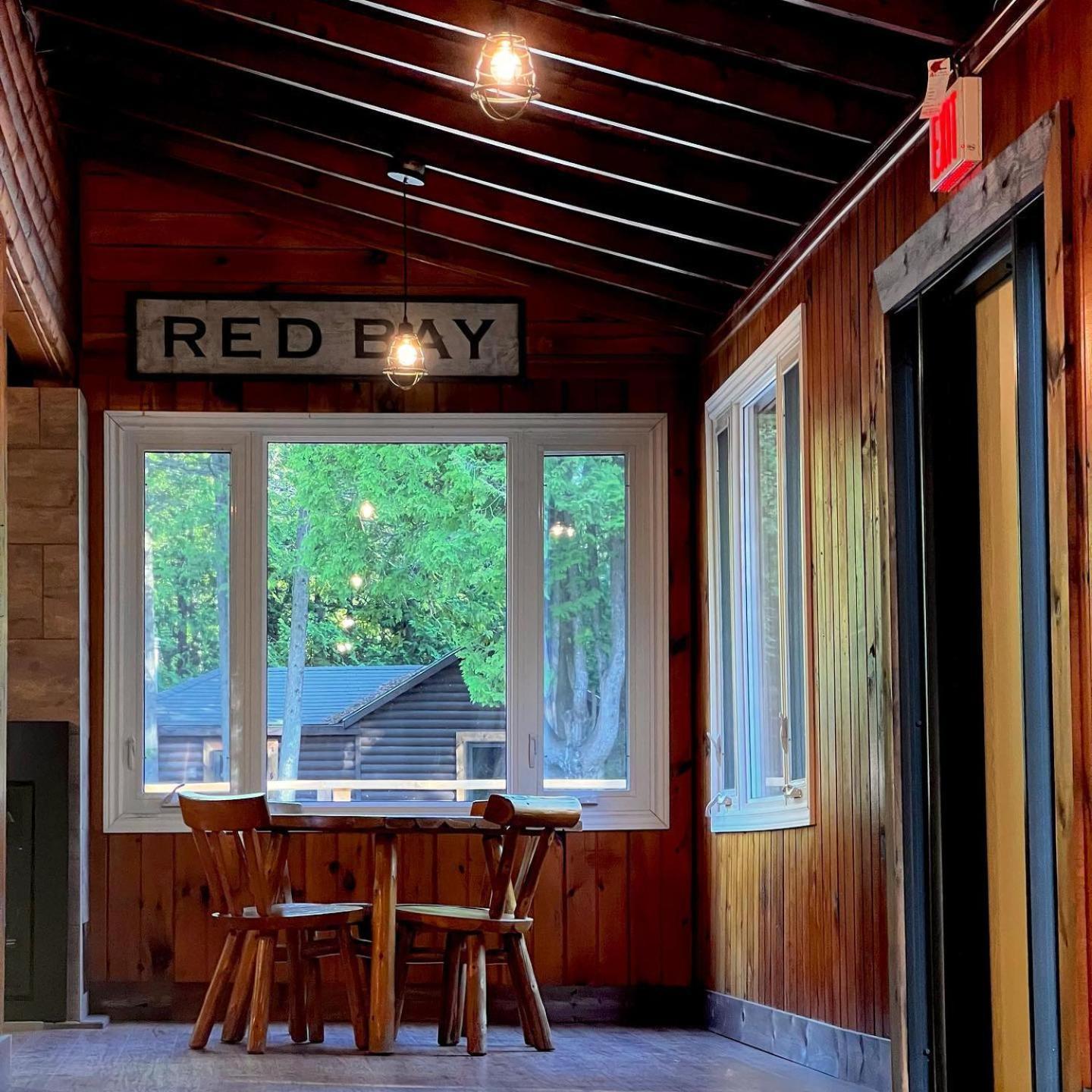 Red Bay Lodge Exteriör bild